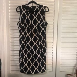 Black and white sleeveless dress